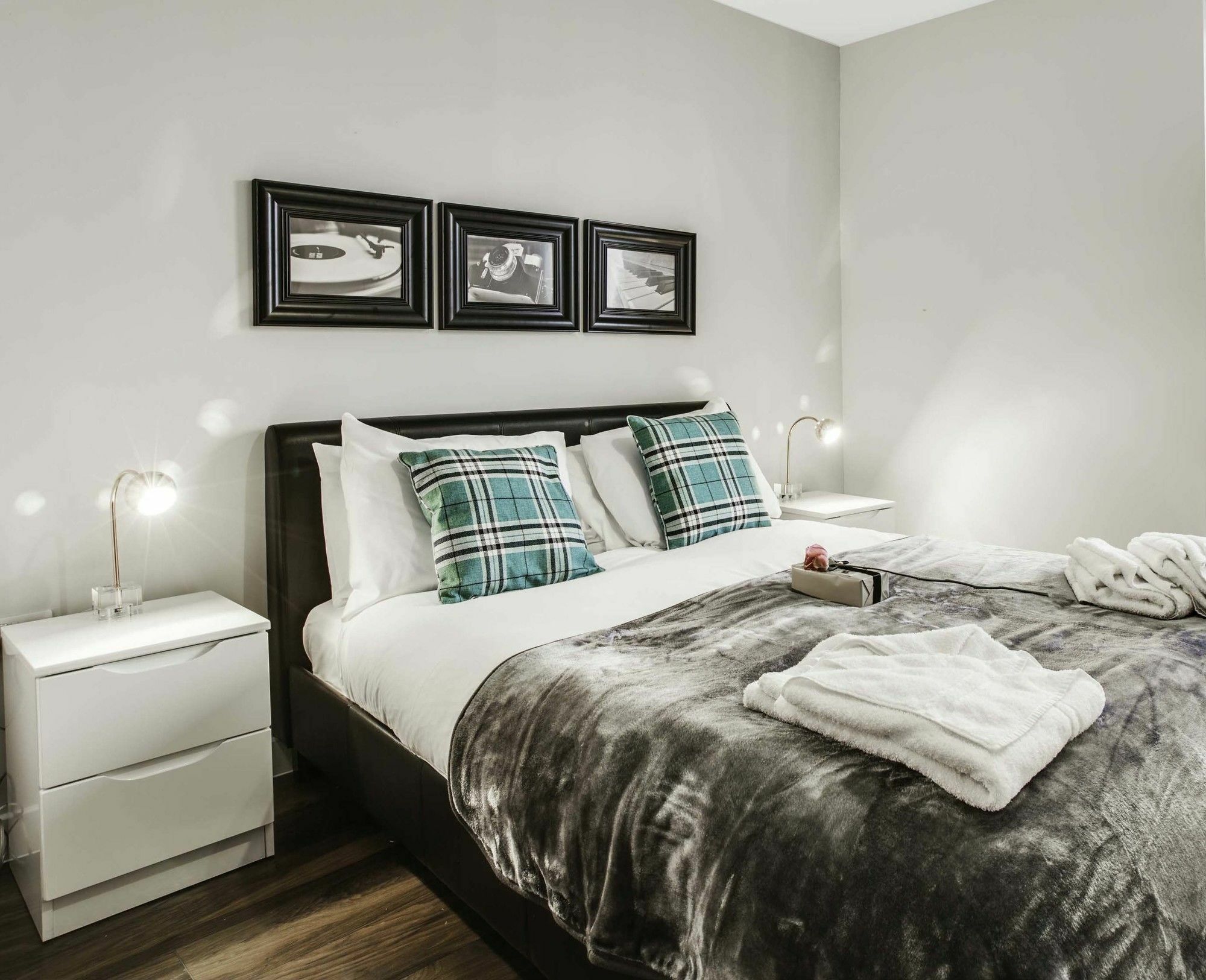 Approved Serviced Apartments Gorse Hill Manchester Zewnętrze zdjęcie